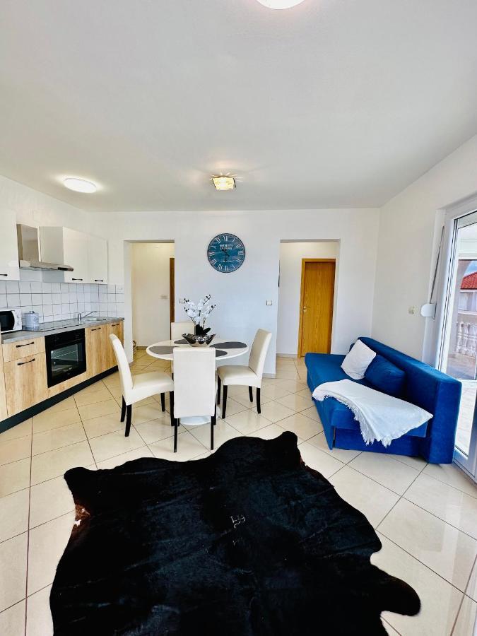 Apartments Imperium Trogir Exterior photo