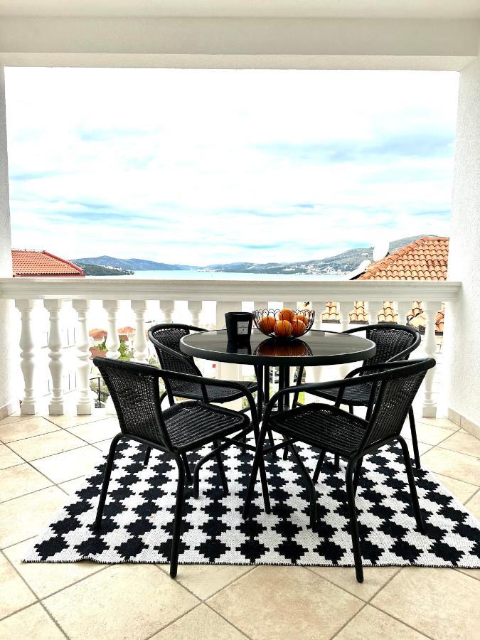 Apartments Imperium Trogir Exterior photo