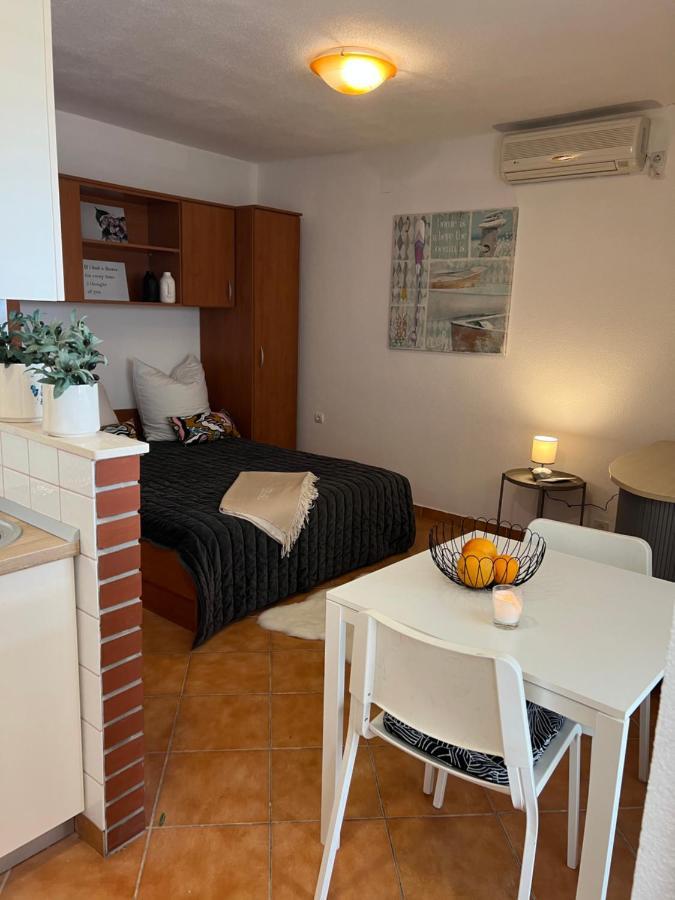 Apartments Imperium Trogir Exterior photo